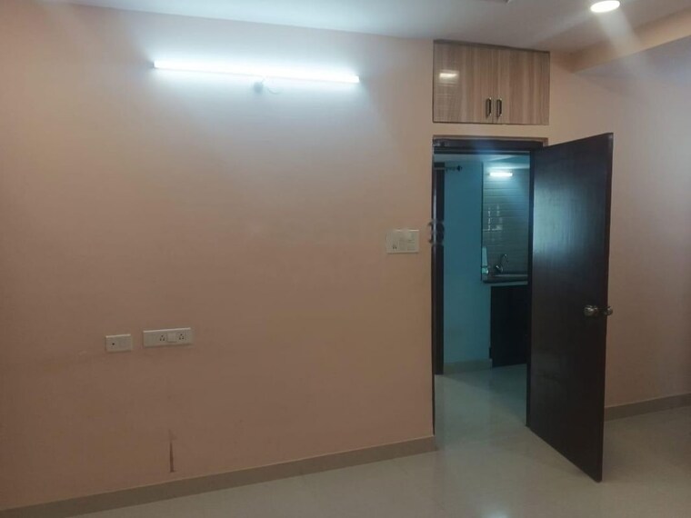 Room, gandhi-towers 3 Bedroom 1600 Sq.Ft. Apartment In Kukatpally Hyderabad 10586428