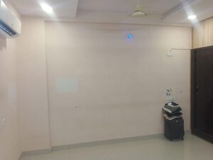 Room in 3 BHK Apartment at Gandhi Towers, Kukatpally – for Rent