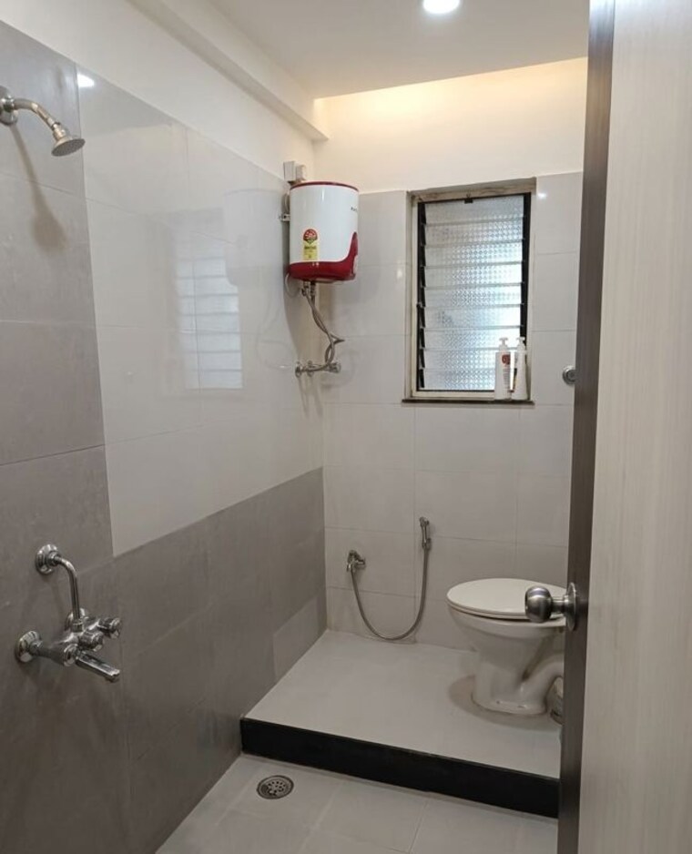 Bathroom, anandvalli 2 Bedroom 1215 Sq.Ft. Apartment In Anandvalli Nashik 10586425