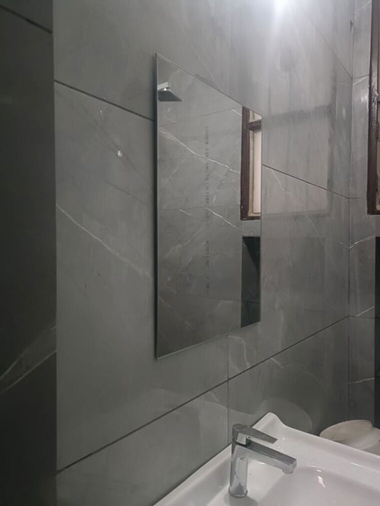 Bathroom, sector 61 mohali 3 Bedroom 1500 Sq.Ft. Builder Floor In Sector 61, Mohali Mohali 10586446