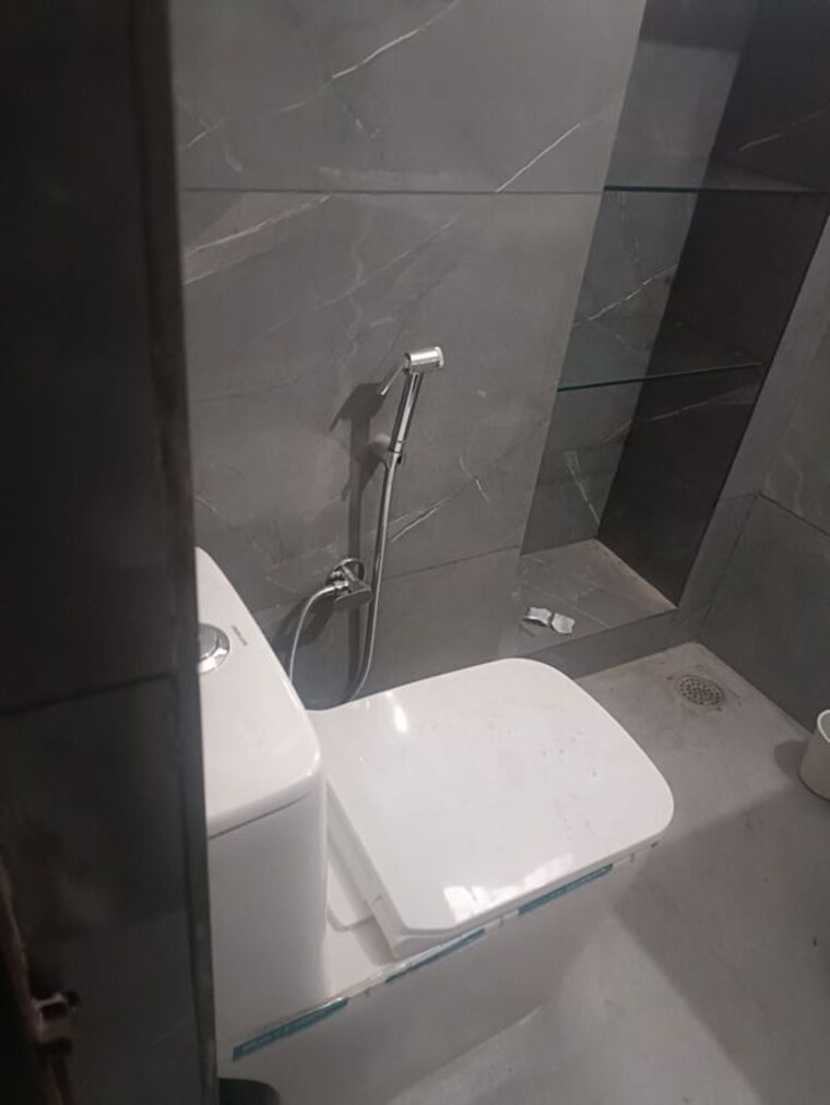 Bathroom, sector 61 mohali 3 Bedroom 1500 Sq.Ft. Builder Floor In Sector 61, Mohali Mohali 10586446