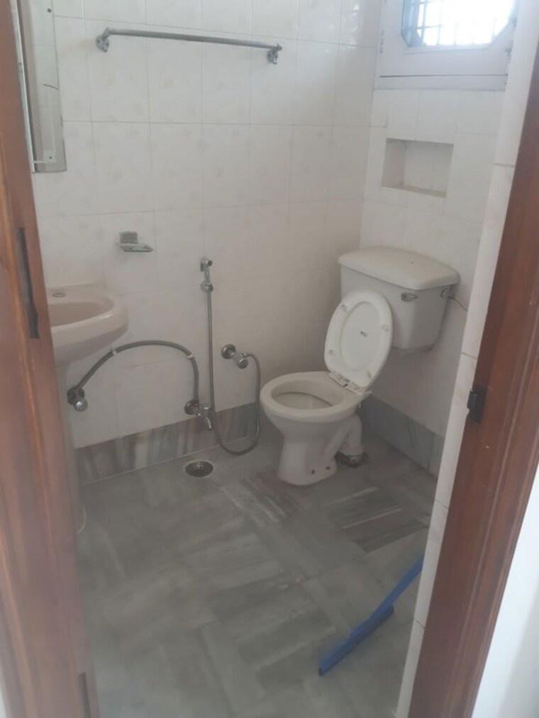 Bathroom, sector 51 3 Bedroom 1000 Sq.Ft. Independent House In Sector 51 Chandigarh 10586454