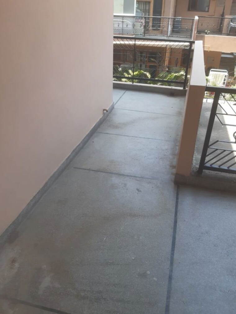 Balcony, sector 51 3 Bedroom 1000 Sq.Ft. Independent House In Sector 51 Chandigarh 10586454