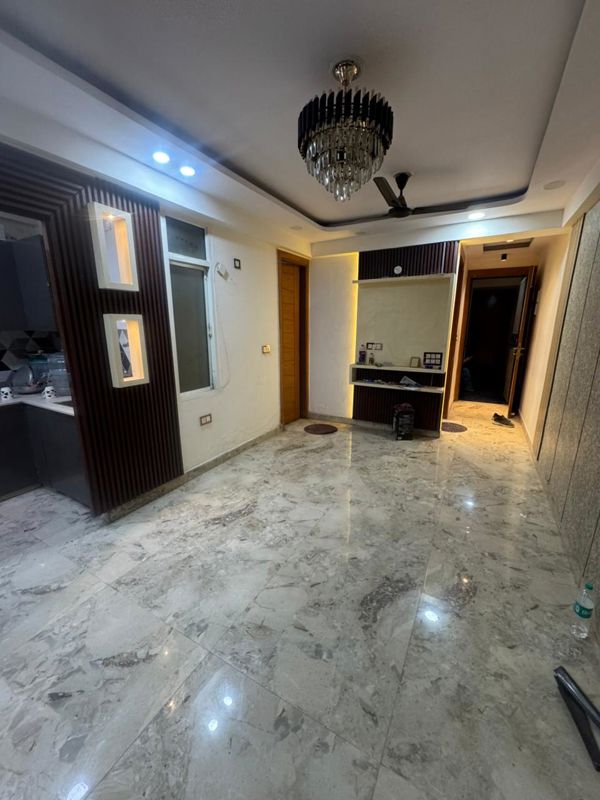3 BHK 1350 Sq.Ft. Builder Floor in Sapphire Tower