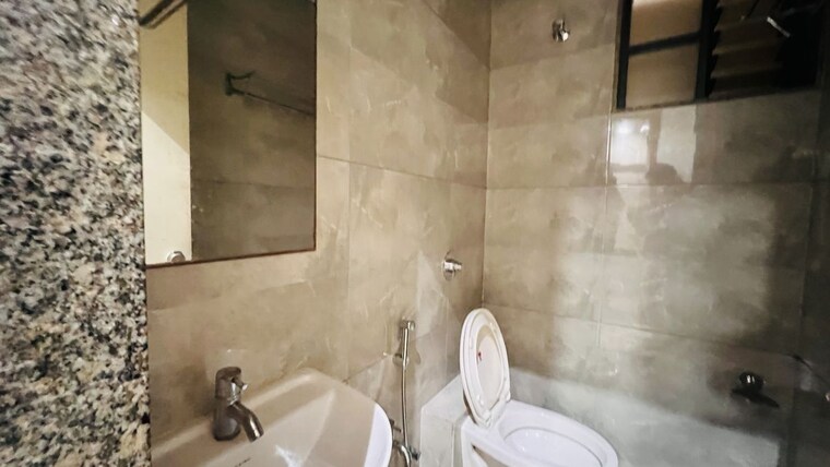 Bathroom, shaligram-prime 3 Bedroom 1800 Sq.Ft. Apartment In Ghuma Ahmedabad 10586463