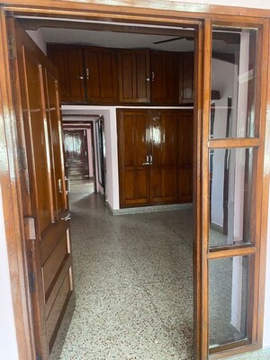 Balcony in 3 BHK Independent House at Sector 21 – for Rent