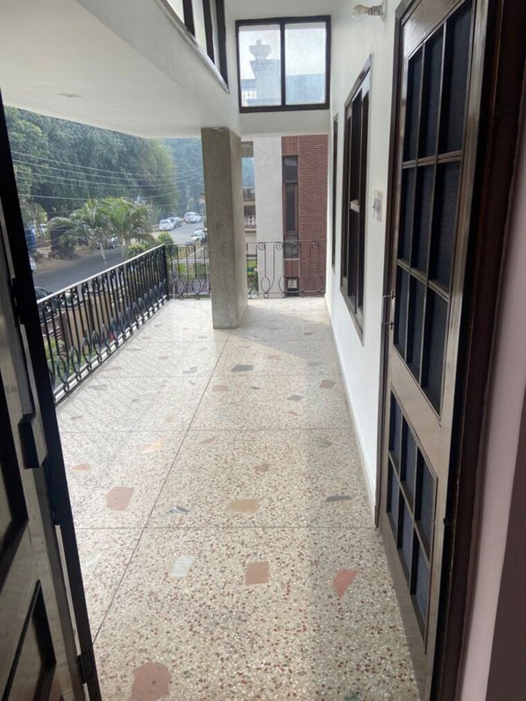 Balcony, sector 21 3 Bedroom 1000 Sq.Ft. Independent House In Sector 21 Chandigarh 10586483