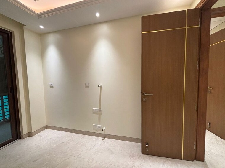 Room, sushant lok i 3 Bedroom 215 Sq.Yd. Builder Floor In Sushant Lok I Gurgaon 10586496