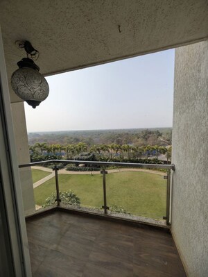 Furnished Amenities in 2 BHK Apartment at Satyam Imperial Heights, Ghansoli – for Rent