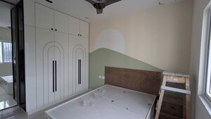 Room in 3 BHK Apartment at Prestige Beverly Hills, Kokapet – for Rent