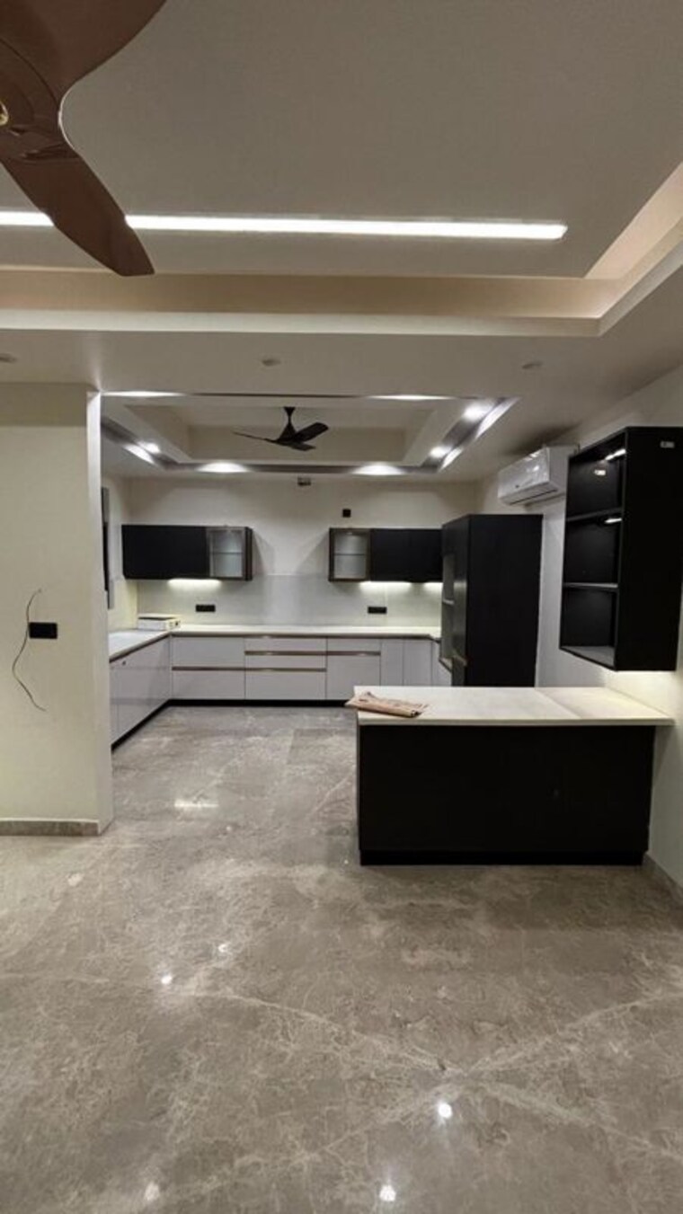 Kitchen, dlf phase ii 4 Bedroom 418 Sq.Yd. Builder Floor In Dlf Phase ii Gurgaon 10586512