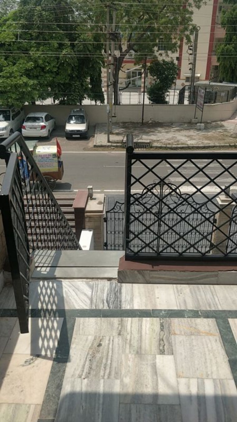 Balcony, panchkula sector 10 2 Bedroom 1000 Sq.Ft. Independent House In Panchkula Sector 10 Chandigarh 10586518