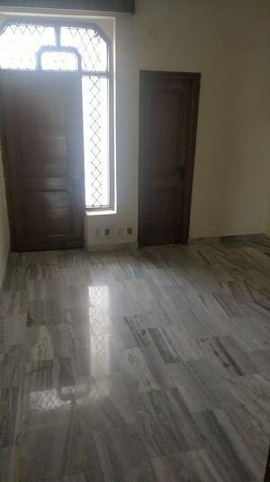 Room in 2 BHK Independent House at Panchkula Sector 10 – for Rent