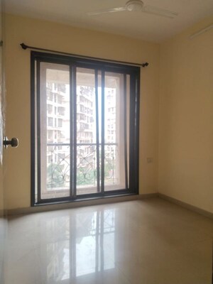 Room in 2 BHK Apartment at Hyde Park CHS, Kharghar – for Rent