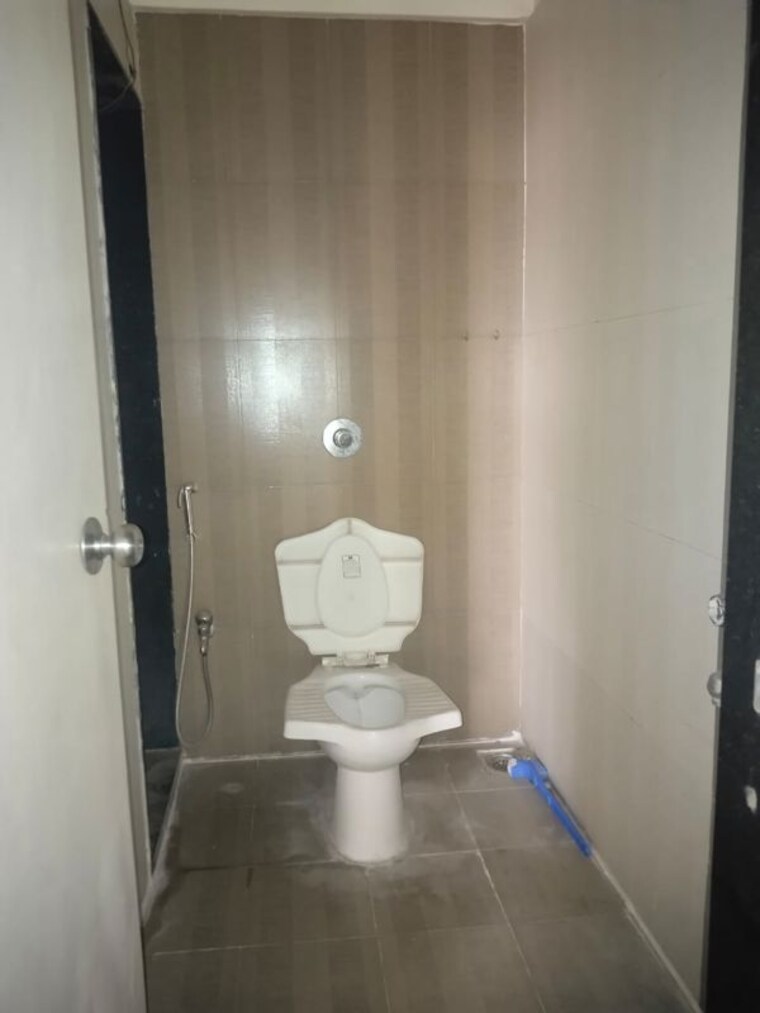 Bathroom, hyde-park-chs 2 Bedroom 1200 Sq.Ft. Apartment In Kharghar Navi Mumbai 10585463