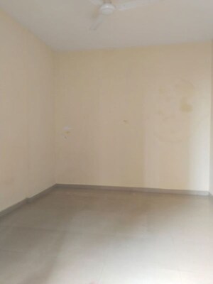Room in 2 BHK Apartment at Hyde Park CHS, Kharghar – for Rent