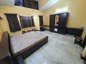 Bedroom in 3.5 BHK Apartment at Kalpana Villa Housing Society, Viman Nagar – for Rent