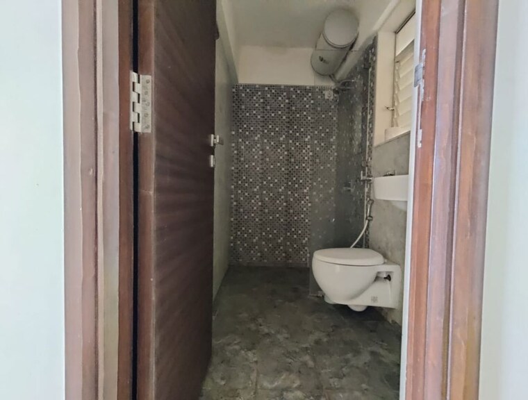 Bathroom, pratap-villa-apartment 2 Bedroom 730 Sq.Ft. Apartment In Malad West Mumbai 10586608