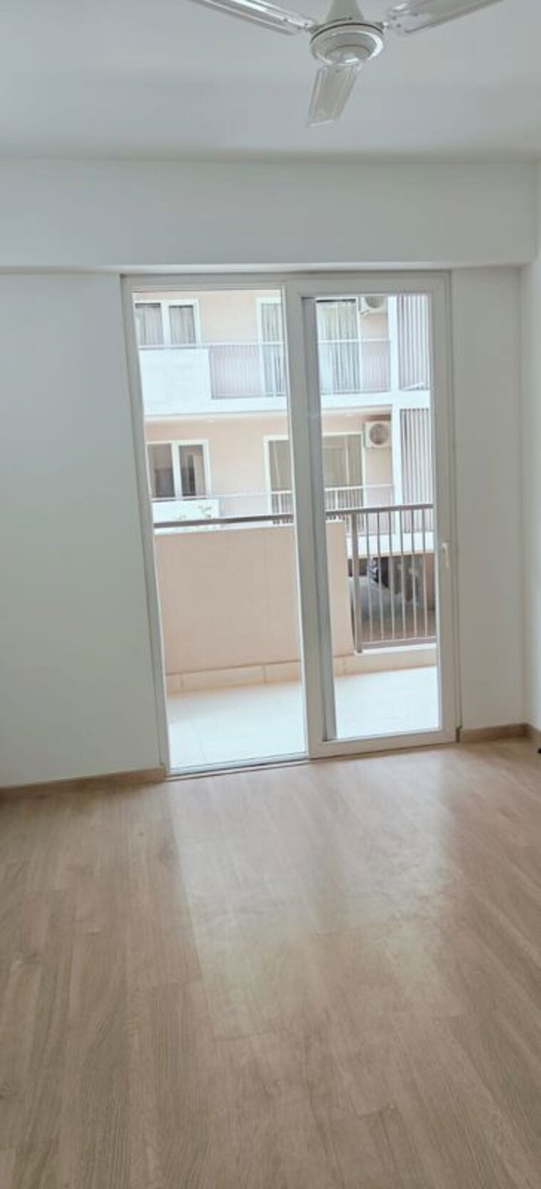Room, dlf-gardencity-enclave 3 Bedroom 1620 Sq.Ft. Apartment In Sector 93 Gurgaon 10586610