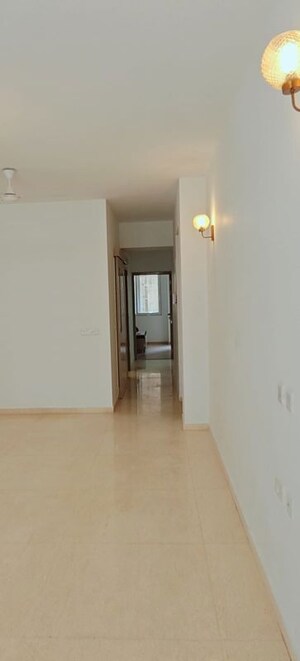 Room in 3 BHK Apartment at DLF Gardencity Enclave, Sector 93 – for Rent