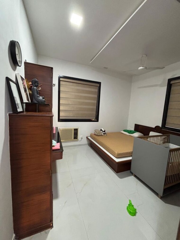 Team Area, sterling-seaface 3 Bedroom 1800 Sq.Ft. Apartment In Worli Mumbai 10586618