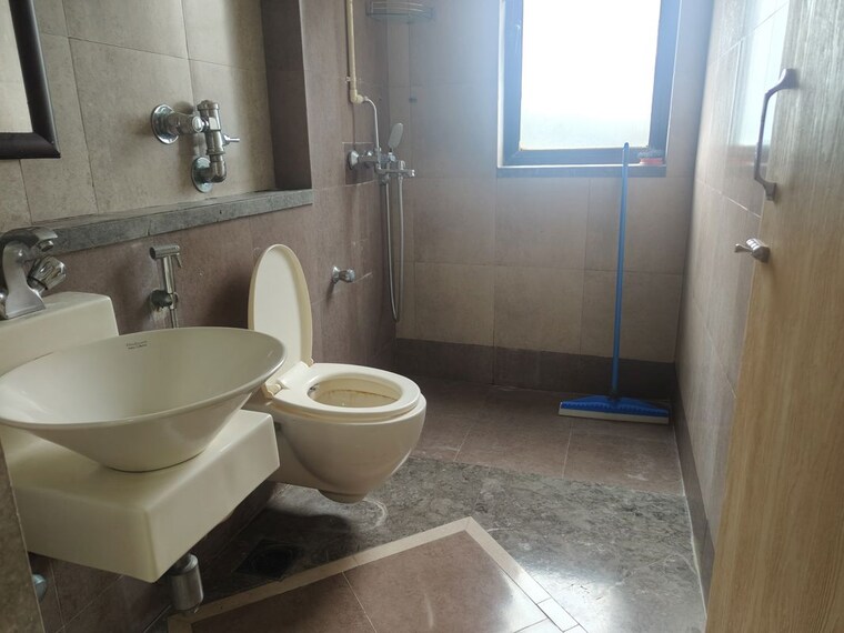 Bathroom, db-realty-shagun-towers 2 Bedroom 800 Sq.Ft. Apartment In Goregaon East Mumbai 10586628