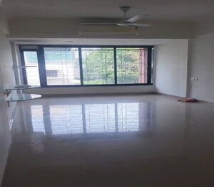 2 BHK Apartment For Rent in Dadar East
