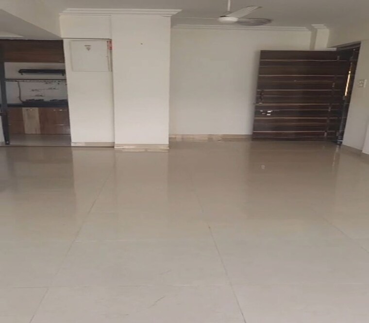 Room, dadar east 2 Bedroom 750 Sq.Ft. Apartment In Dadar East Mumbai 10586651