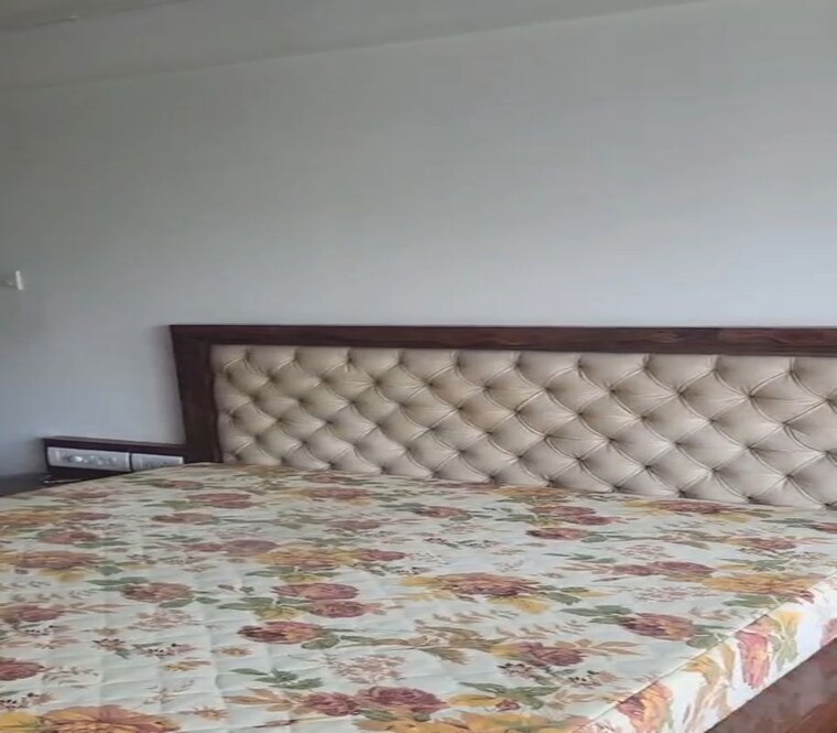 Bedroom, dadar east 2 Bedroom 750 Sq.Ft. Apartment In Dadar East Mumbai 10586651