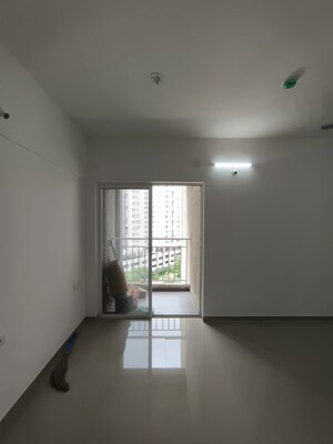 Room in 2 BHK Apartment at Godrej Greens, Undri – for Rent