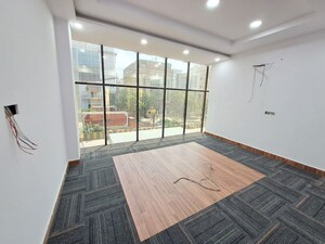 Room in  Office Space at Sector 63 – for Rent