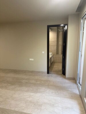 Room in 3 BHK Builder Floor at Vasant Vihar – for Rent