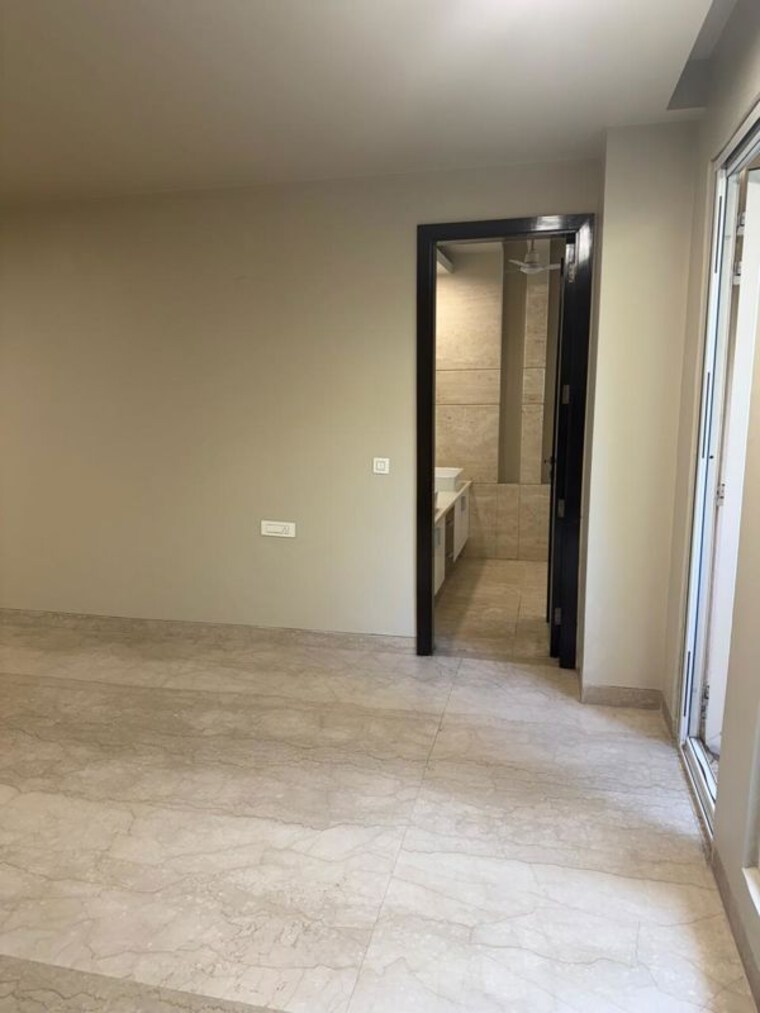 Room, vasant vihar 3 Bedroom 425 Sq.Yd. Builder Floor In Vasant Vihar Delhi 10586668