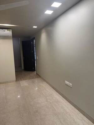 Room in 3 BHK Builder Floor at Vasant Vihar – for Rent