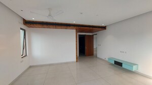 Room in 4 BHK Apartment at Jayabheri The Peaks, Narsingi – for Rent