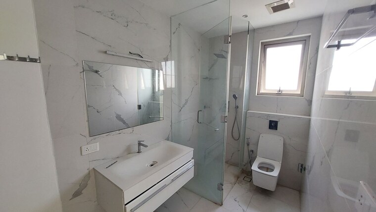 Bathroom, jayabheri-the-peaks 4 Bedroom 5450 Sq.Ft. Apartment In Narsingi Hyderabad 10586649