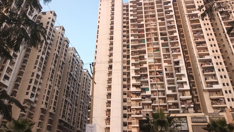 Exterior View, ajnara-le-garden-prime-tower 2.5 Bedroom 1140 Sq.Ft. Apartment In Sector 16b Greater Noida Greater Noida 10586657