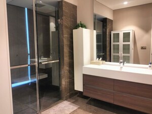 Bathroom in 5 BHK Apartment at Panchshil Trump Towers, Kalyani Nagar – for Rent