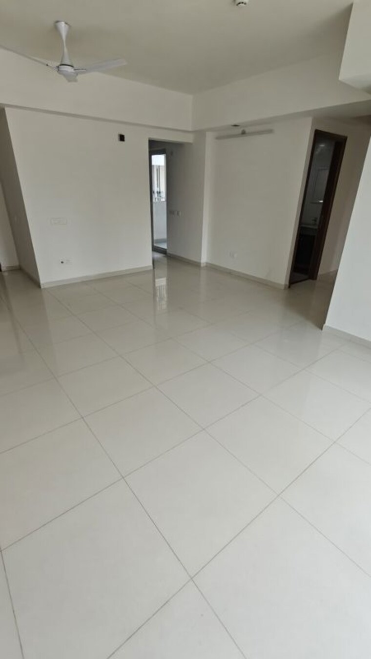 Room, godrej-air-sector-85 3 Bedroom 1829 Sq.Ft. Apartment In Sector 85 Gurgaon 10586524