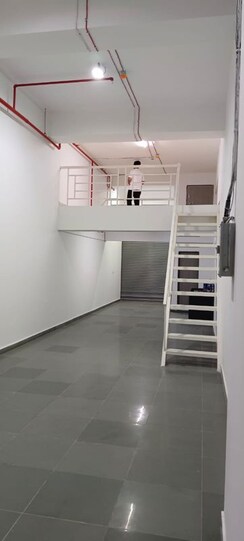 Office Space For Rent in Raheja Tesla Industrial