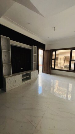 3 BHK + Servant Room,Study Room,Extra Room Villa For Sale in Kingson Green Villa Phase 2