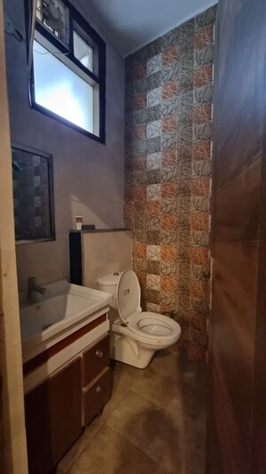 Bathroom in 3 BHK Apartment at Sunshine Enclave, Vip Road – for Rent