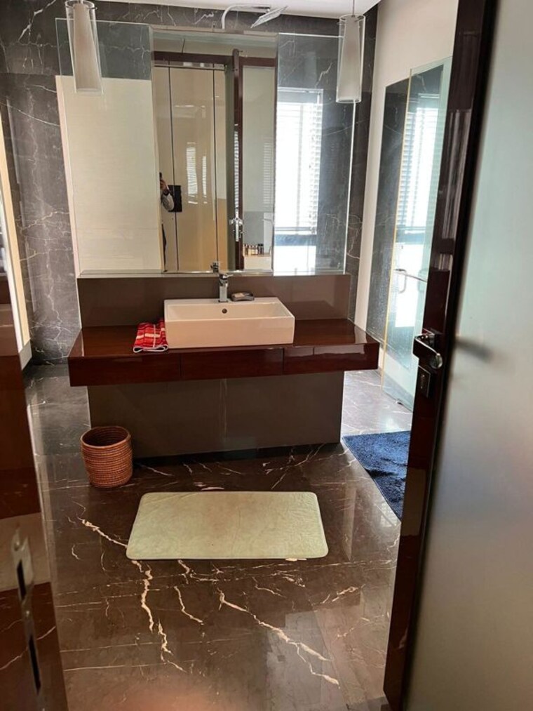 Bathroom, abil-gods-blessings 5 Bedroom 7500 Sq.Ft. Apartment In Koregaon Park Pune 10586701