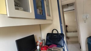 Room in 2 BHK Apartment at Tharwani Heritage, Kharghar Sector 7 – for Rent