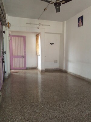 Bedroom in 2 BHK Apartment at Lokmanya Colony – for Rent