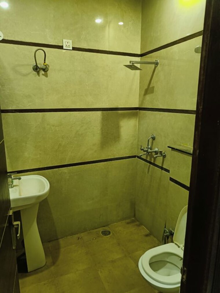 undefined, shiva-enclave-zirakpur 3 Bedroom 1900 Sq.Ft. Apartment In Patiala Road Zirakpur 10586762