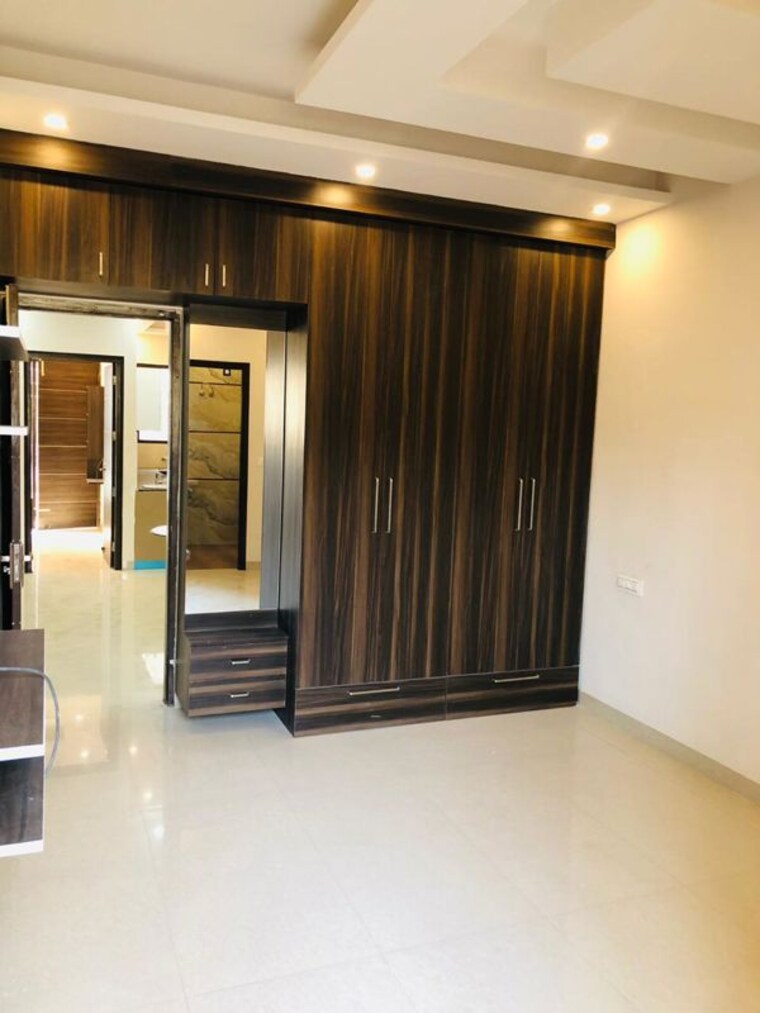Room, shiva-enclave-zirakpur 3 Bedroom 1900 Sq.Ft. Apartment In Patiala Road Zirakpur 10586762