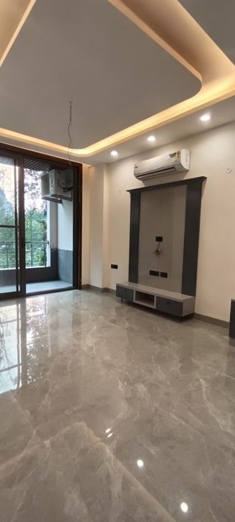 Room, puri-aman-vilas 4 Bedroom 350 Sq.Yd. Builder Floor In Sector 89 Faridabad 10586767