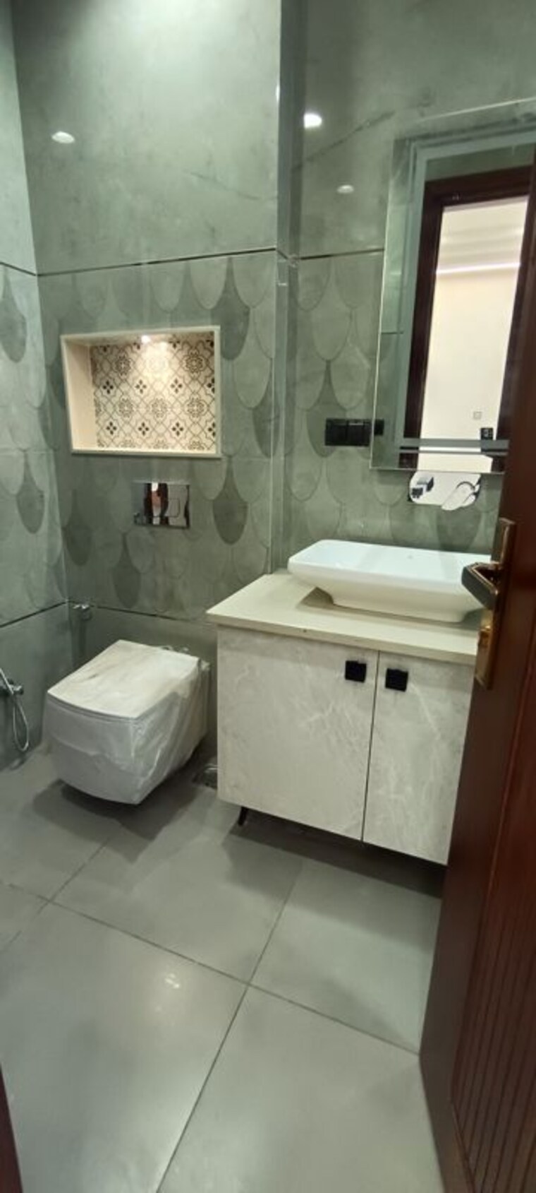 Bathroom, puri-aman-vilas 4 Bedroom 350 Sq.Yd. Builder Floor In Sector 89 Faridabad 10586767