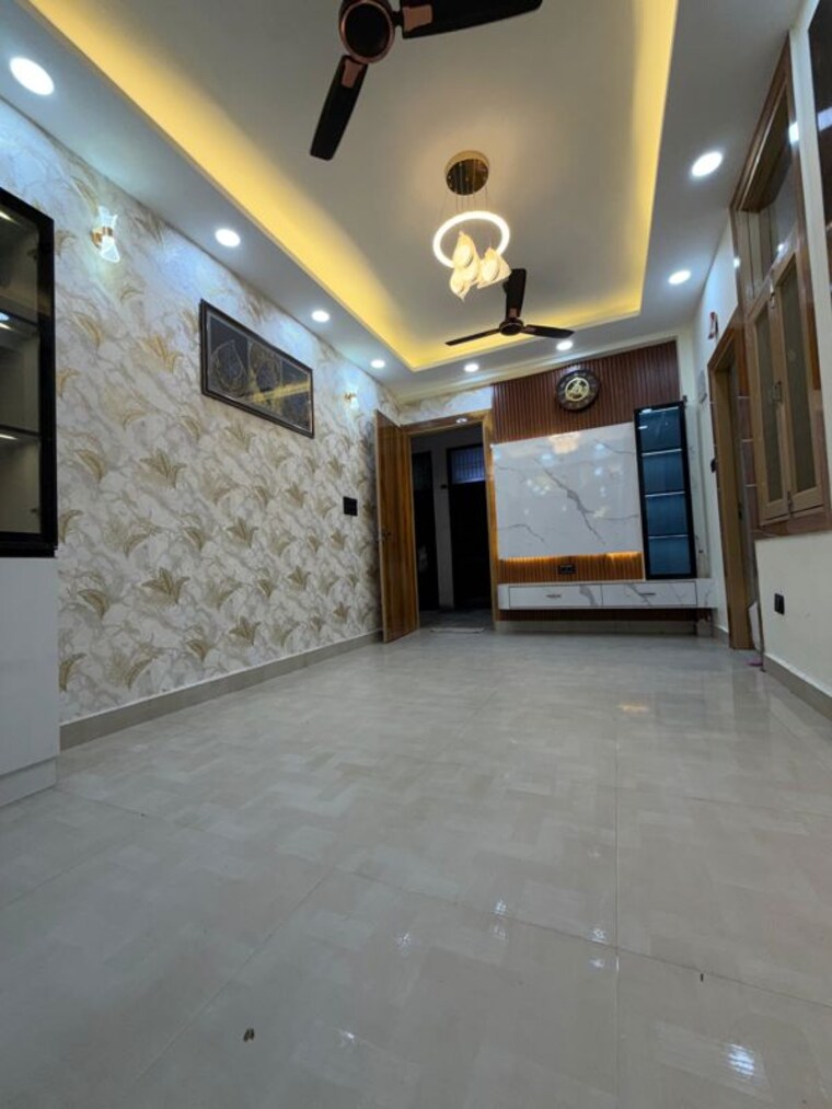 Room, vasundhara sector 5 3 Bedroom 1200 Sq.Ft. Builder Floor In Vasundhara Sector 5 Ghaziabad 10586782